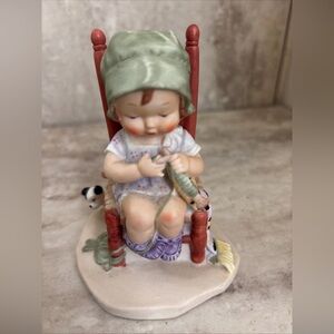Heirloom Tradition Ceramic Figurine Girl Knitting a Scarf H 1746- So Sweet!